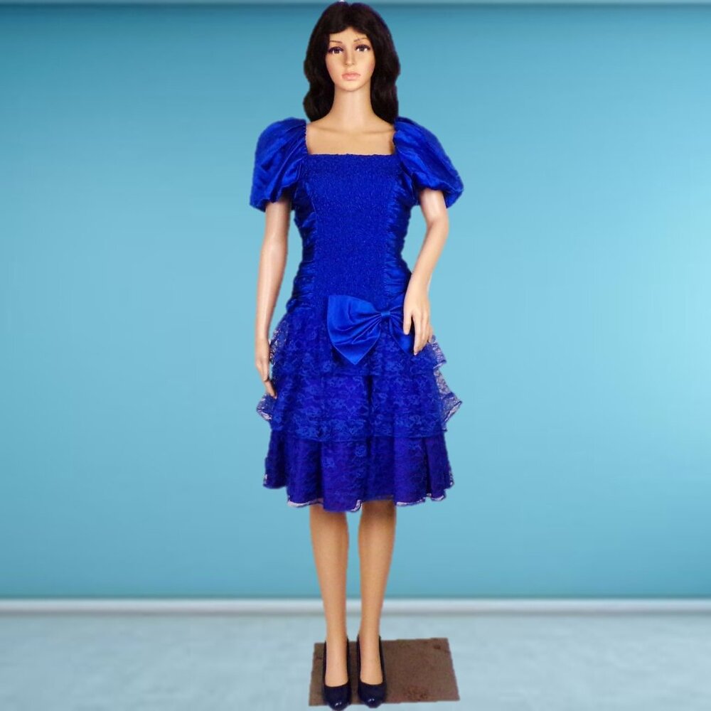 NUANCE size 9 Juniors royal-blue party/special-event/bridesmaid fit/flare dress